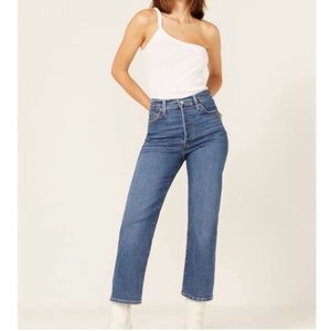 NWT Levi’s Ribcage Straight Ankle Jeans in Medium Wash Sz 29